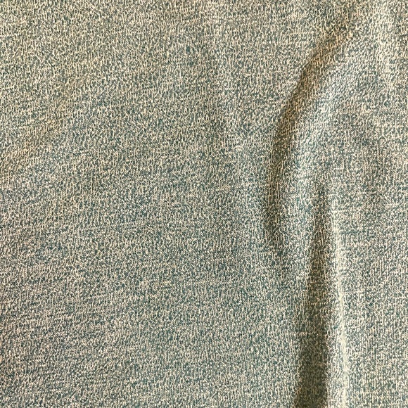 Gap Tank Top - Picture 3 of 3